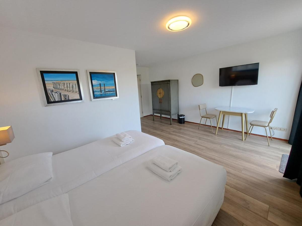 Seehotel Oostkapelle Exterior photo