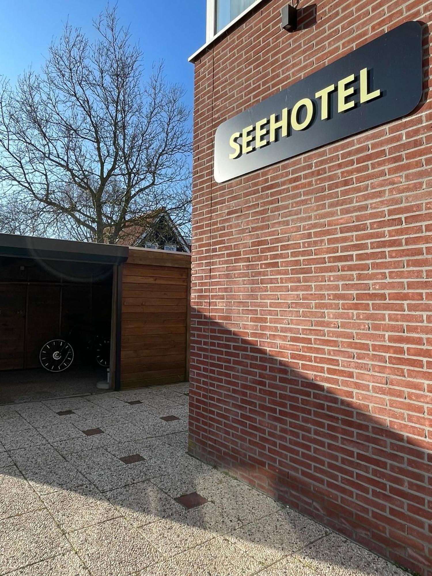 Seehotel Oostkapelle Exterior photo