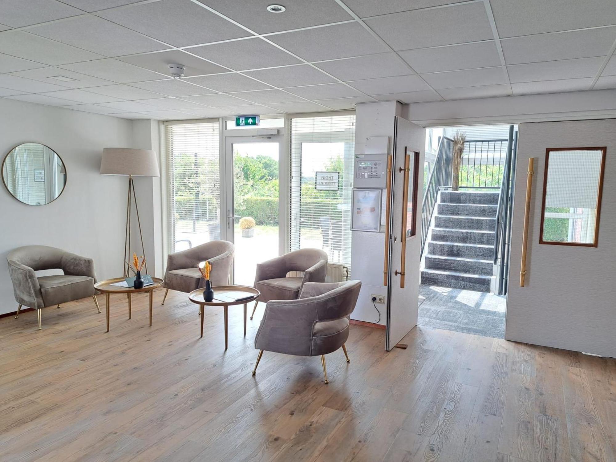 Seehotel Oostkapelle Exterior photo