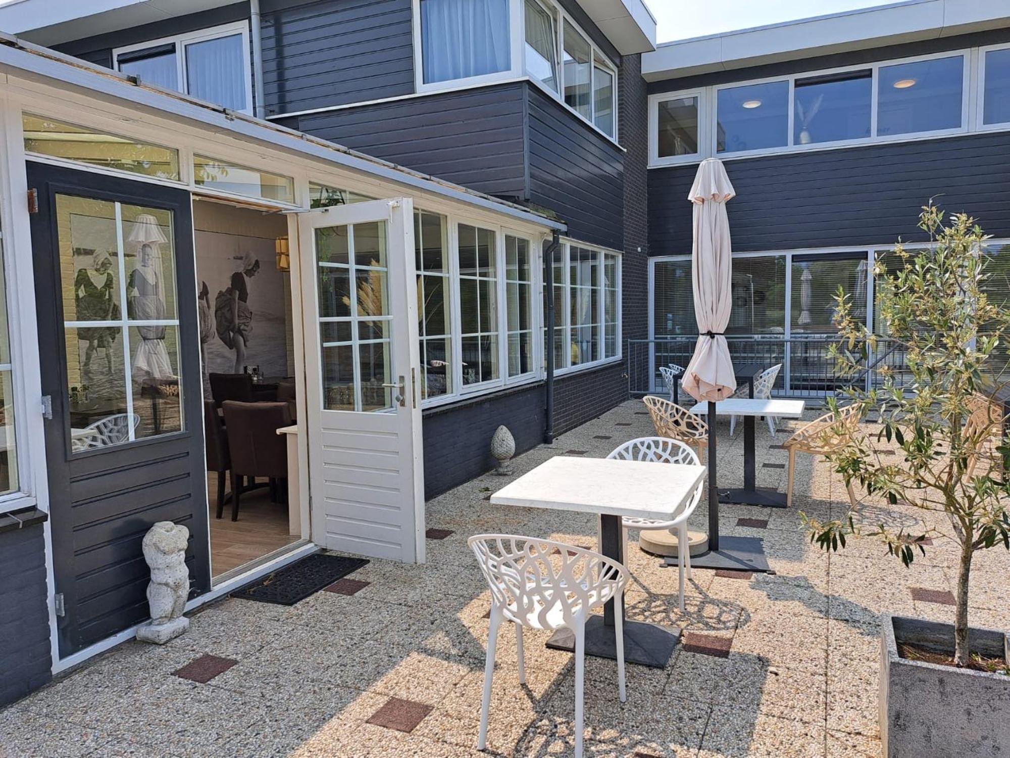 Seehotel Oostkapelle Exterior photo